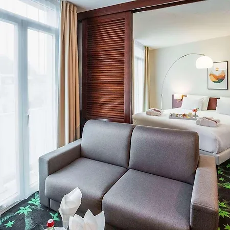 Mercure Imperial Hotel 4*