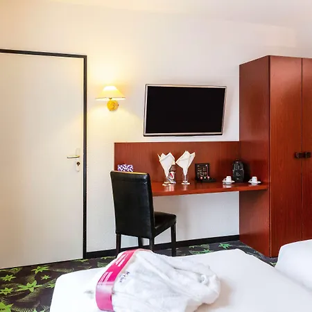 Mercure Imperial Hotel 4*