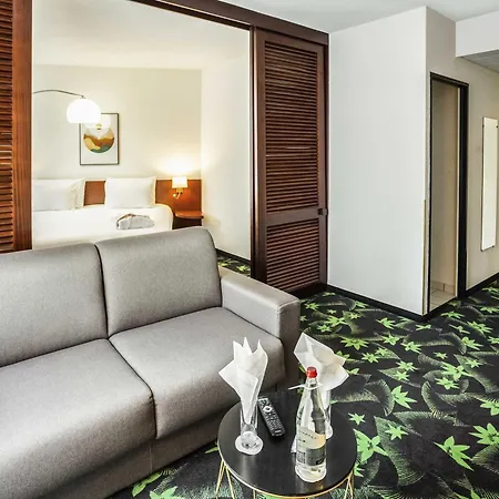 Mercure Imperial Hotel 4*