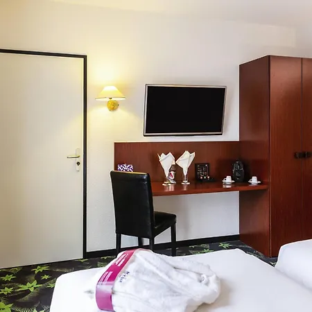 Mercure Imperial Hotel 4*