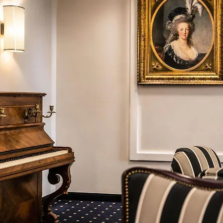 Mercure Imperial Готель Лурд