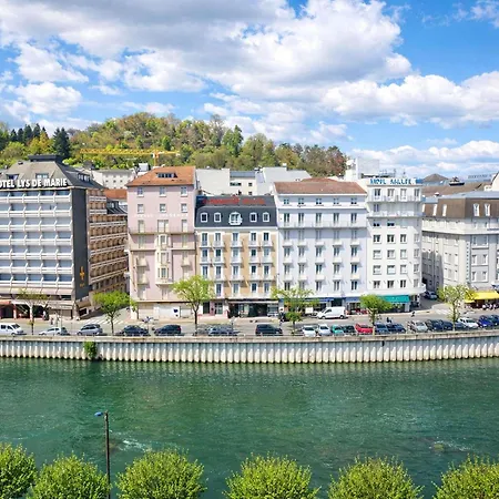 Mercure Imperial Hotel 4*