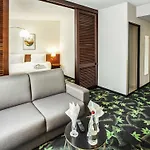 Mercure Imperial Hotel 4*