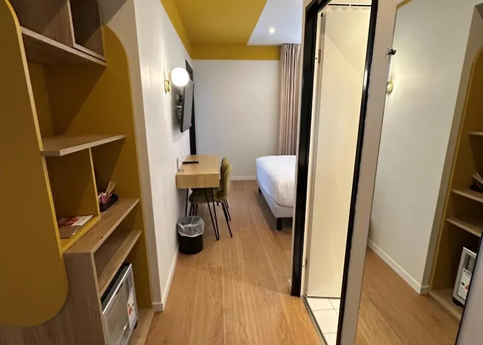 Mercure Imperial 4* لورد